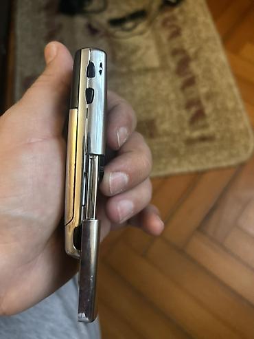 nokia 3208 classic: Nokia 8 Sirocco, < 2 GB Memory Capacity, rəng - Gümüşü, Düyməli — 5