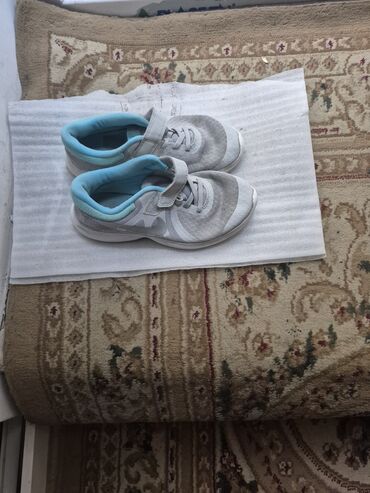 Боди: Кроссовки, Унисекс, 34, Nike