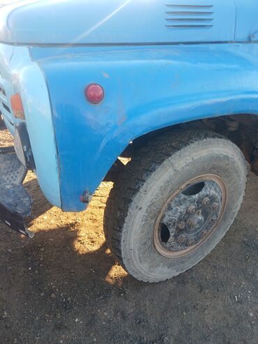 Yük maşınları: Mator narmalni karofka mosd əla texsmotur sigorta var təkərlər — 1