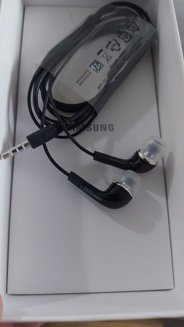 samsung j5 2018: Kabel Samsung, Yeni