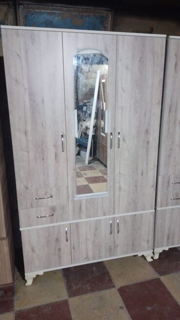 Dolablar: Yeni, Açılan, 3 qapılı Düz dolab, Dolab-asılqan, Türkiyə -da lalafo.az — 26 Dolablar: Yeni, Açılan, 3 qapılı Düz dolab, Dolab-asılqan, Türkiyə — 26