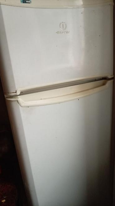 qapı kalonkasi: Indesit bir qapılı soyuducu - Marka/model: Indesit (iki bölməli – üst — 1