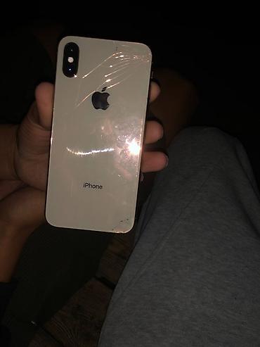 Apple iPhone: IPhone XS 256 gb цвет Gold фейс трутон работает АКБ 72 АКБ минусы — 3