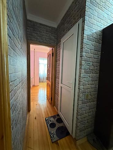 Uzunmüddətli kirayə mənzillər: Xaqlar metrosuna 5 dəqiqə piyada məsafədə 1 otağdan 2 otağa Boş Mənzil — 7