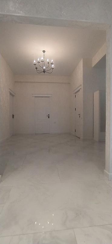 Duş kabinaları, arakəsmələr: Üstü qapalı kabina, Düzbucaqlı — 18