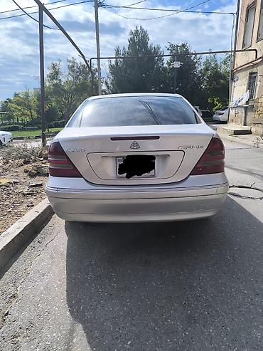 raf masini: Mercedes-Benz C-Class: 2.4 l | 2003 il Sedan — 1