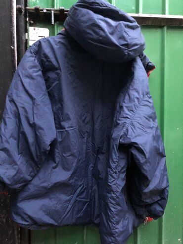 гоночные куртки: Продаю двухстороннюю куртку Размер 52 В хорошем состоянии С одной