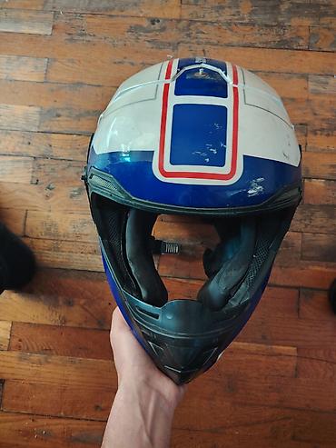 balaca moto: Salam. Moto kaskı satışdadı qiymet 30 manat üzerinde kiçik cızıqlar — 3