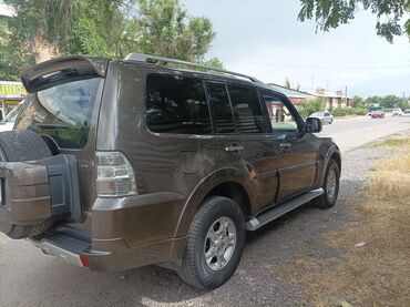 Mitsubishi: Mitsubishi Pajero: 2009 г., 3.5 л, Типтроник, Бензин, Внедорожник at lalafo.kg — 9 Mitsubishi: Mitsubishi Pajero: 2009 г., 3.5 л, Типтроник, Бензин, Внедорожник — 9