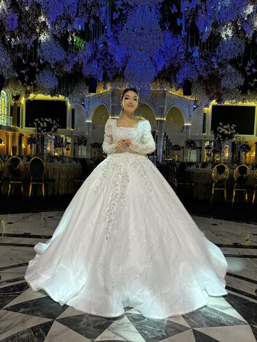 свадебные платья бишкек цены: Сдаю свадебное платье 
Все включено 
Макияж и прическа