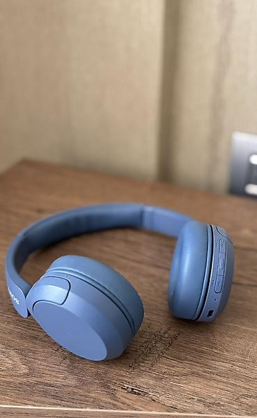 Qulaqcıqlar: Məhsul: Sony simsiz on-ear qulaqlıq (mavi rəng) Xüsusiyyətlər: - — 2