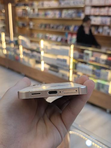 smart display: Samsung Galaxy S24, 512 ГБ Особенности: - Память: 512 ГБ — много — 5