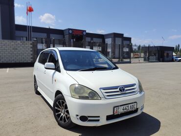 машины бишкек цены: Белый автомобиль Toyota Ipsum, универсал, представляет собой