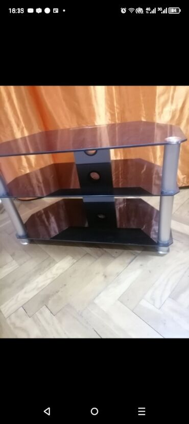 Komode: Sto stakleni za TV kao nov je . 80/40/50

Mirjevo — 17