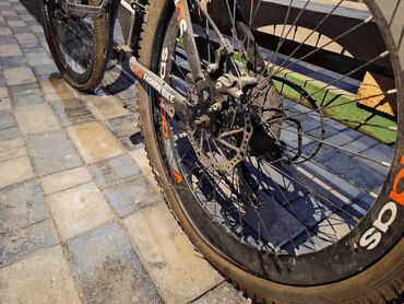 2 teker velosiped: İşlənmiş Şəhər velosipedi Adidas, 24", sürətlərin sayı: 21, Ünvandan götürmə