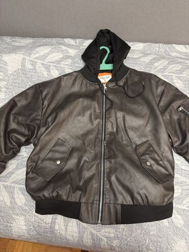 кожаная куртка мужская: Qara rəngli kişi “bomber” tipli dəri gödəkçə - Material: dəri effekti