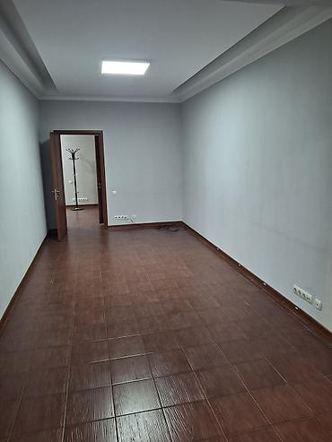 open space: Сдаем офис в "Золотом квадрате", ул. Разакова 22, 110м2, 3 комнаты — 6