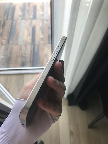 iphone 12 pro max yeni: IPhone 15 Pro, 128 GB, Gümüşü, Face ID — 4