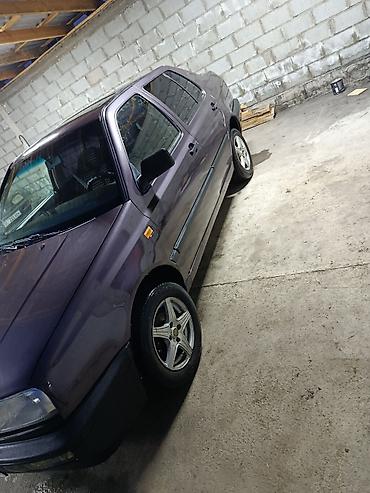 Volkswagen: Volkswagen Vento: 1993 г., 1.8 л, Механика, Бензин, Седан — 4