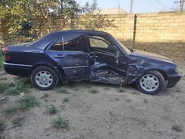 Mercedes-Benz: Mercedes-Benz C 200: 2 l | 1994 il Sedan — 5