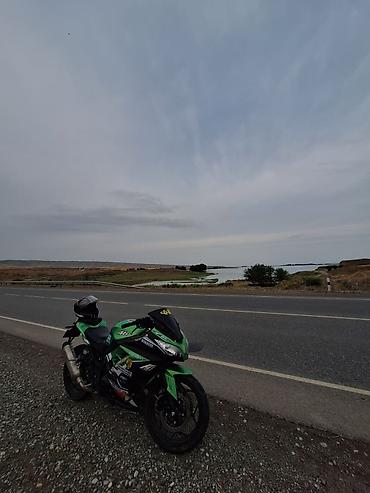 Мототехника: Спортбайк Kawasaki, 400 куб. см, Бензин, Взрослый, Б/у — 1