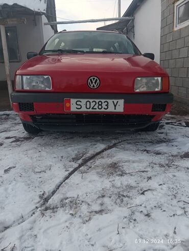 mazda demio авто: Volkswagen Passat: 1992 г., 2 л, Механика, Бензин, Универсал