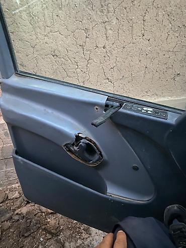 Унаа сатуу: Mercedes-Benz Vito: 2001 г., Кол менен иштөөчү, Дизель, Вэн/Минивэн — 5
