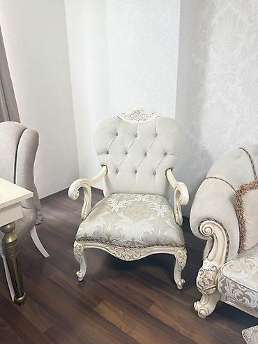 Divanlar: Divan, İşlənmiş, Açılmayan, Bazasız, Vеlur parça, Çatdırılma yoxdur — 2