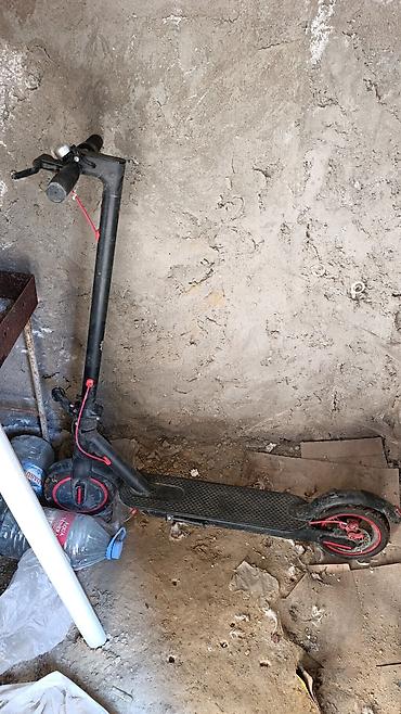 Электротранспорт: Elektrikli skuter – şəhər içi qısa məsafələr üçün rahat və yığcam — 1