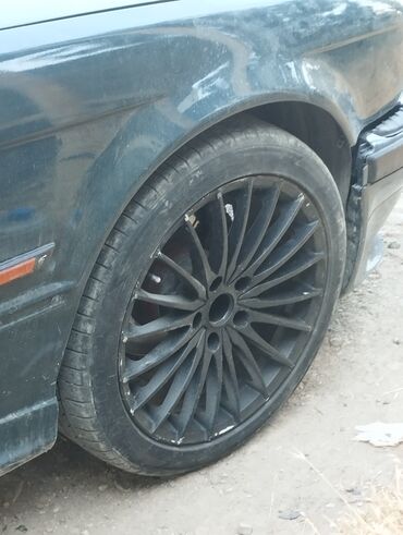 16 disk teker: İşlənmiş Disk təkər BMW 205 / 40 / R 18, 5 Boltlu