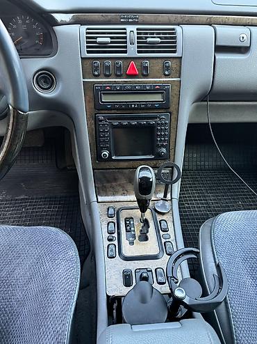 Продажа авто: Mercedes-Benz E-Class: 2002 г., 4.3 л, Автомат, Бензин, Седан — 4