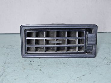 Дефлекторы воздуховодов: Дефлектор воздуховода Volkswagen 1987 г., Б/у, Оригинал, Германия — 2