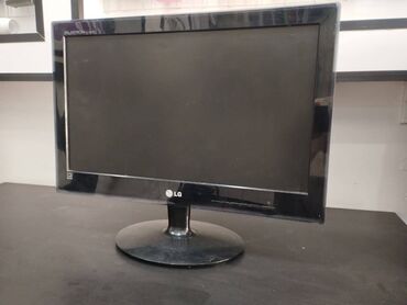 Monitorlar: Manitor ela veziyyetde 19-luq ustunde adaptr ve vga kabel verilir