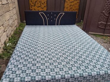 Mebellərin yığılması: Təzə taxtlar. 1 nəfərlik çarpayılar 60manat. 2 nəfərlik taxt — 5