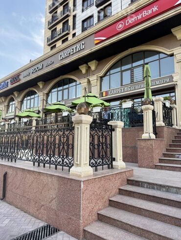 Продажа квартир: Продаю Магазин В жилом доме, 178 м², Свежий ремонт, Отдельный вход, 1 этаж