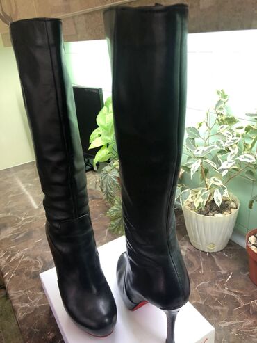 Çəkmələr: Çəkmə, Ölçü: 38, rəng - Qara, İşlənmiş — 8