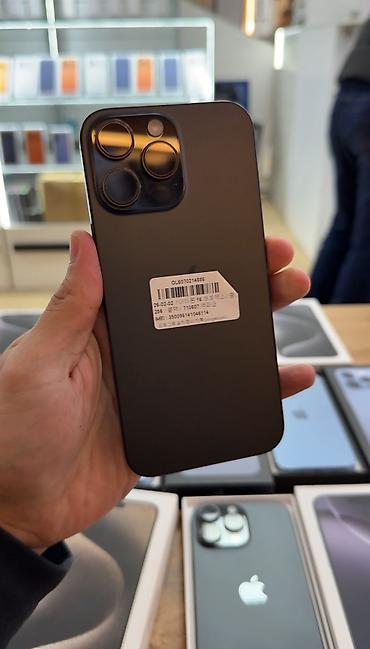 Apple iPhone: IPhone 15 Plus — 14