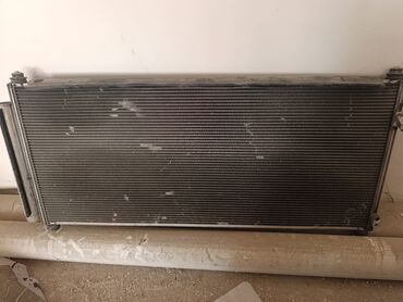 Системы охлаждения и нагревания: Honda insight kondisioner radiator original üstdən çıxma