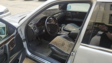 Стульчики для кормления: Mercedes-Benz E-Class: 1996 г., 4.2 л, Автомат, Бензин, Седан