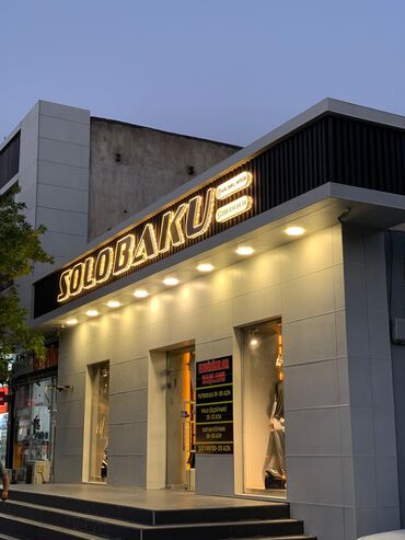 Naveslər, markizlər: Metal konstruksiyalı, yığılmış örtük. Həyətdə və ya bağda avtomobil — 13