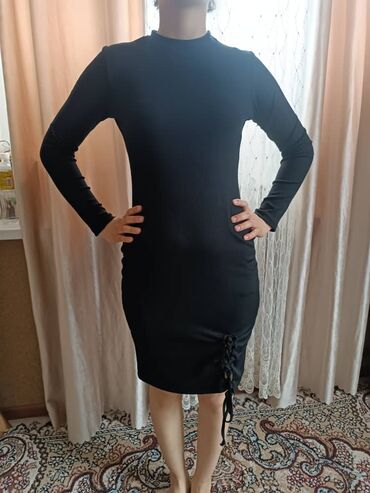 вечернее платье с: Вечернее платье, Короткая модель, Парча, С рукавами, XL (EU 42), 2XL (EU 44)