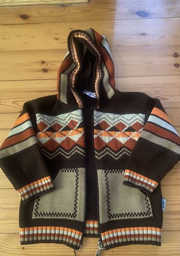 pencekler qadin ucun: 1-2+3-4- yaşlara her biri ayrılıqda 5 m