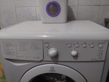 легкий ноутбук: Кир жуучу машина Indesit, Колдонулган, Автомат, 5 кг чейин