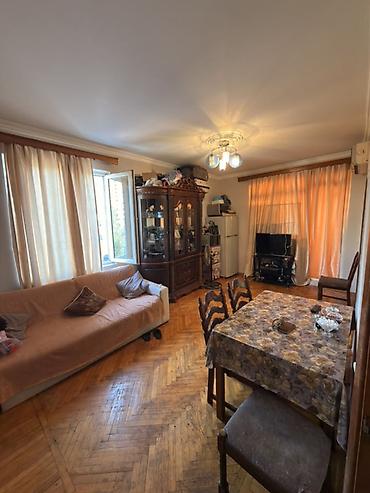 4 otaqlı ev: Bakı, Yasamal, 3 otaqlı, Köhnə tikili, m. İnşaatçılar, 55 kv. m — 4