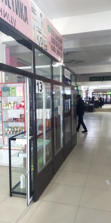 Бутики: Продаю Бутик В торговом центре, 4 м², 1 этаж — 4