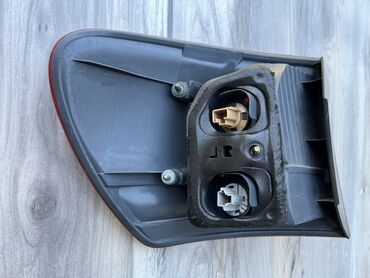 Стоп-сигналы: Задний правый стоп-сигнал Toyota 2005 г., Б/у, Оригинал, США — 7