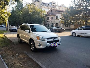 corolla 2016: Toyota RAV4: 2010 г., Бензин — 1