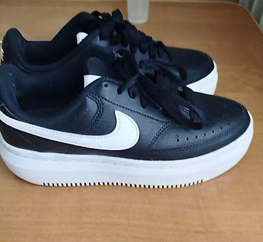 Кроссовки и спортивная обувь: 1. Оригинальные кроссовки Nike женские. В отличном состоянии — 6