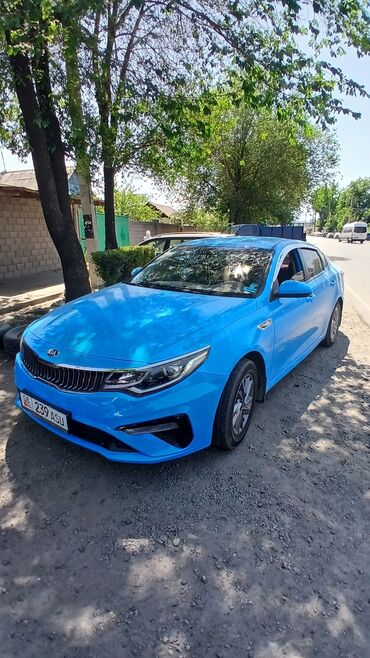 Легковой транспорт: Сдаю в аренду: Легковое авто, Частная аренда