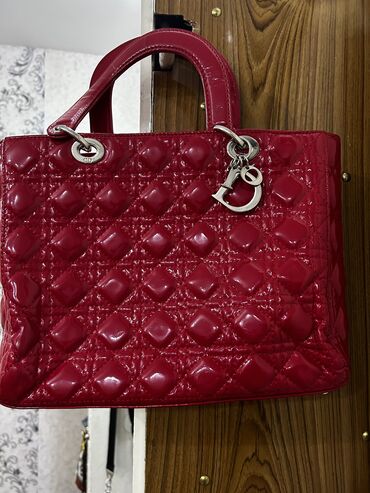 qırmızı qadın çantaları: Canta Dior